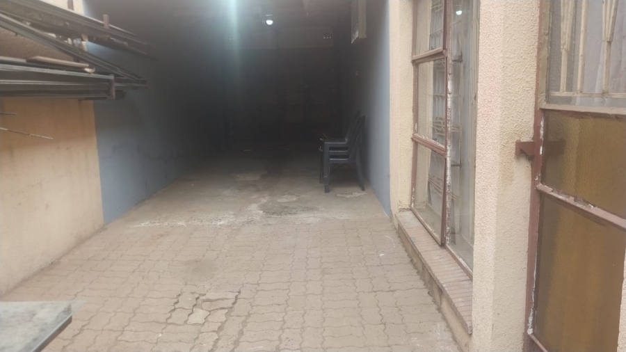 3 Bedroom Property for Sale in Mapetla Gauteng