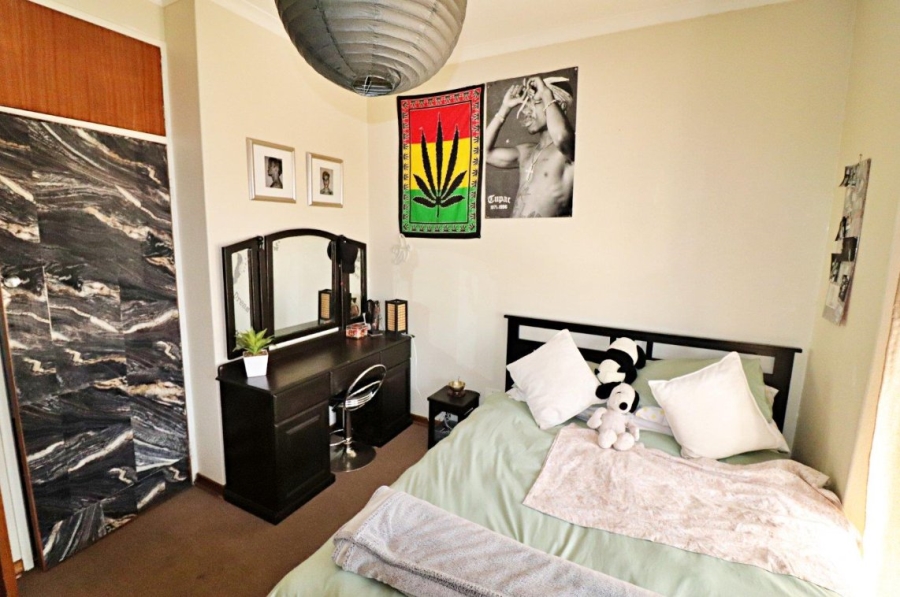 2 Bedroom Property for Sale in Symhurst Gauteng
