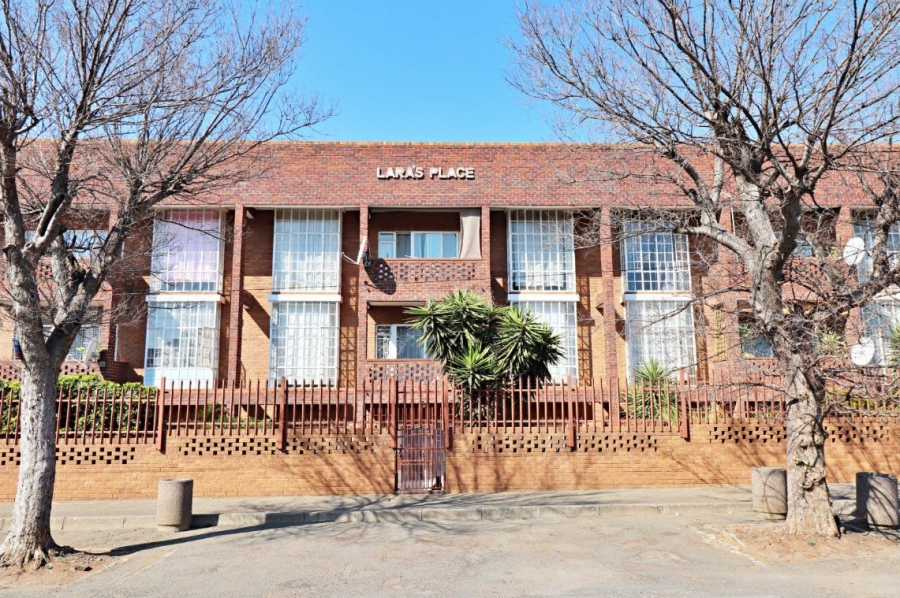 2 Bedroom Property for Sale in Symhurst Gauteng