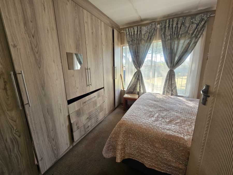3 Bedroom Property for Sale in Crystal Park Gauteng