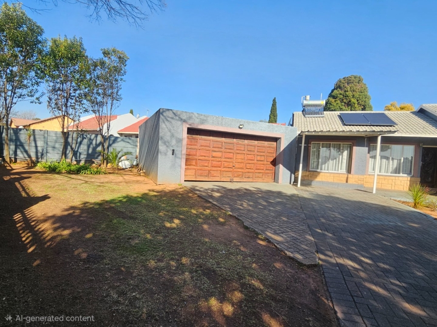 3 Bedroom Property for Sale in Crystal Park Gauteng