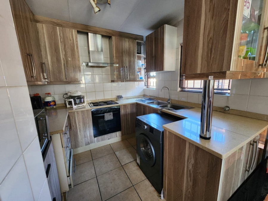 To Let 3 Bedroom Property for Rent in Winchester Hills Gauteng