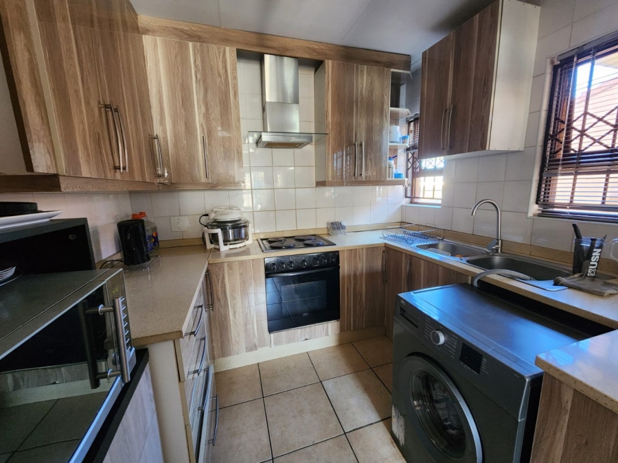 To Let 3 Bedroom Property for Rent in Winchester Hills Gauteng