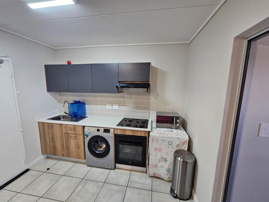 To Let 1 Bedroom Property for Rent in Linbro Park Gauteng