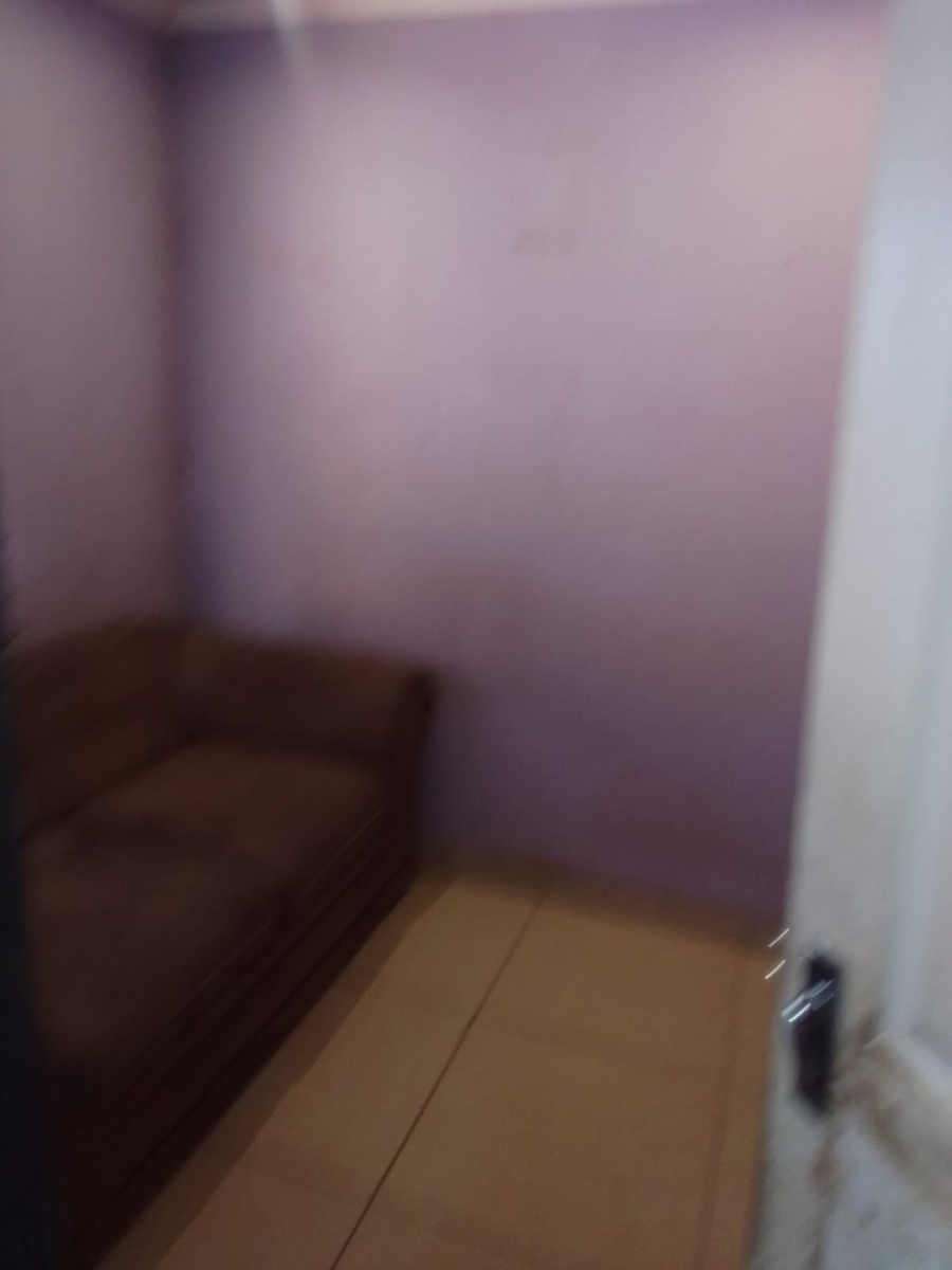 2 Bedroom Property for Sale in Vosloorus Gauteng