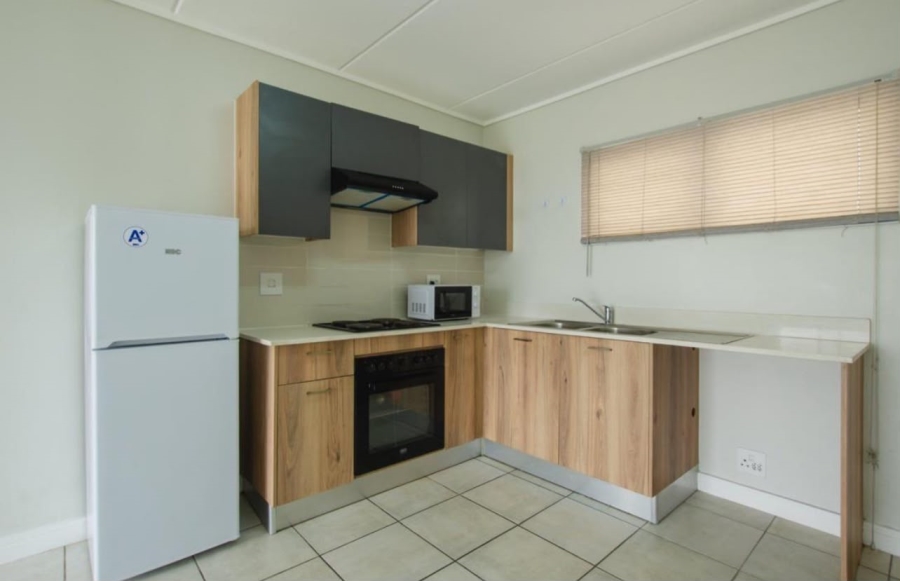 To Let 2 Bedroom Property for Rent in Linbro Park Gauteng