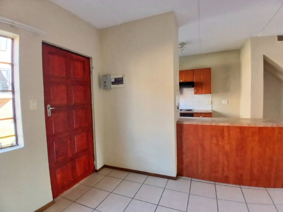 2 Bedroom Property for Sale in Halfway Gardens Gauteng