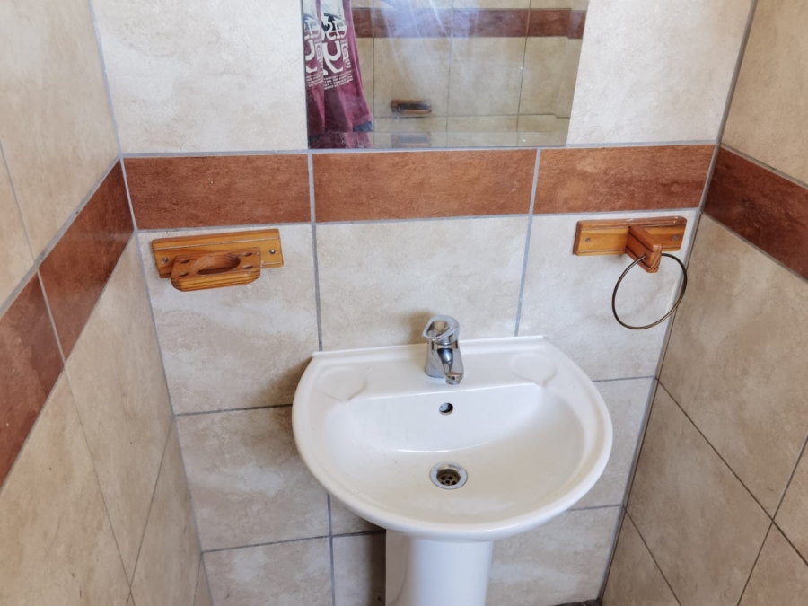To Let 1 Bedroom Property for Rent in Kempton Park Central Gauteng