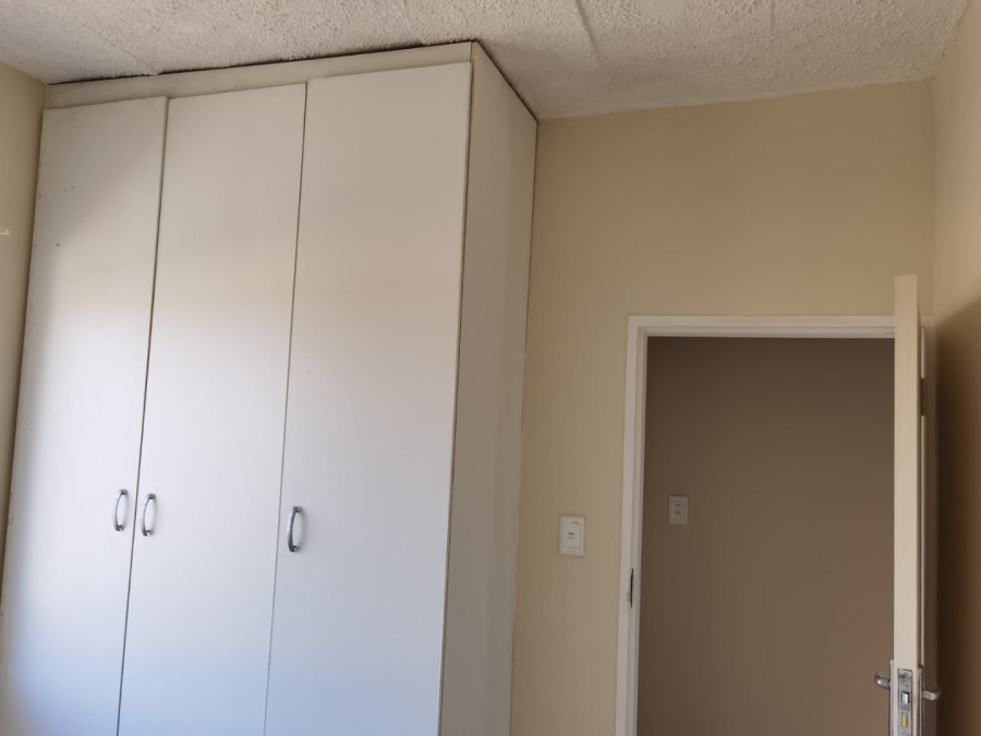 To Let 1 Bedroom Property for Rent in Kempton Park Central Gauteng
