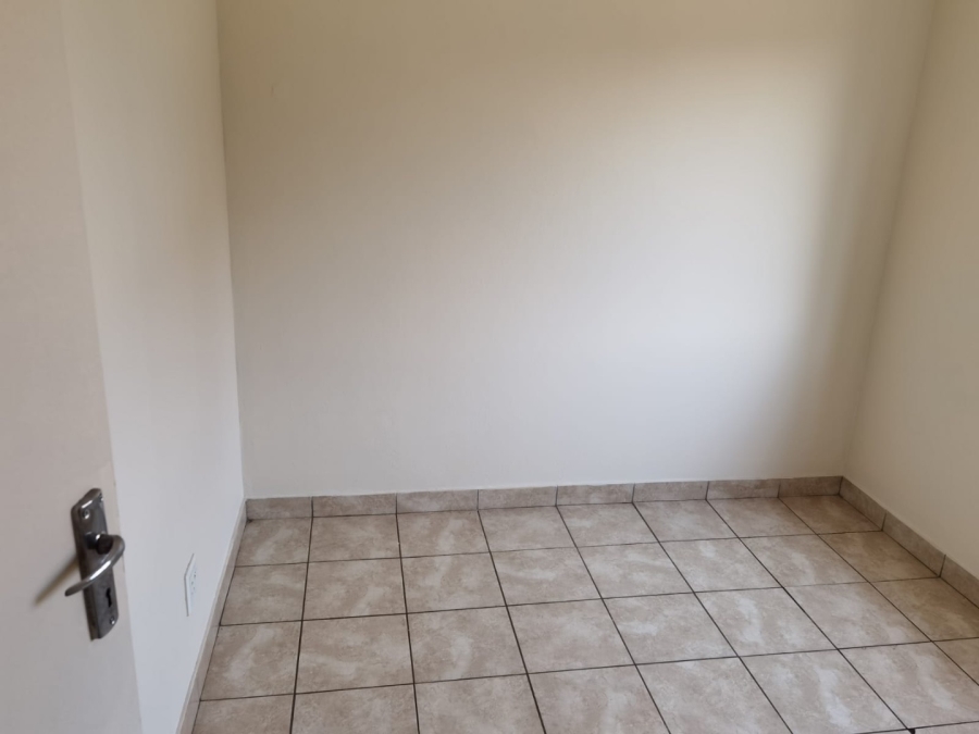 To Let 1 Bedroom Property for Rent in Kempton Park Central Gauteng