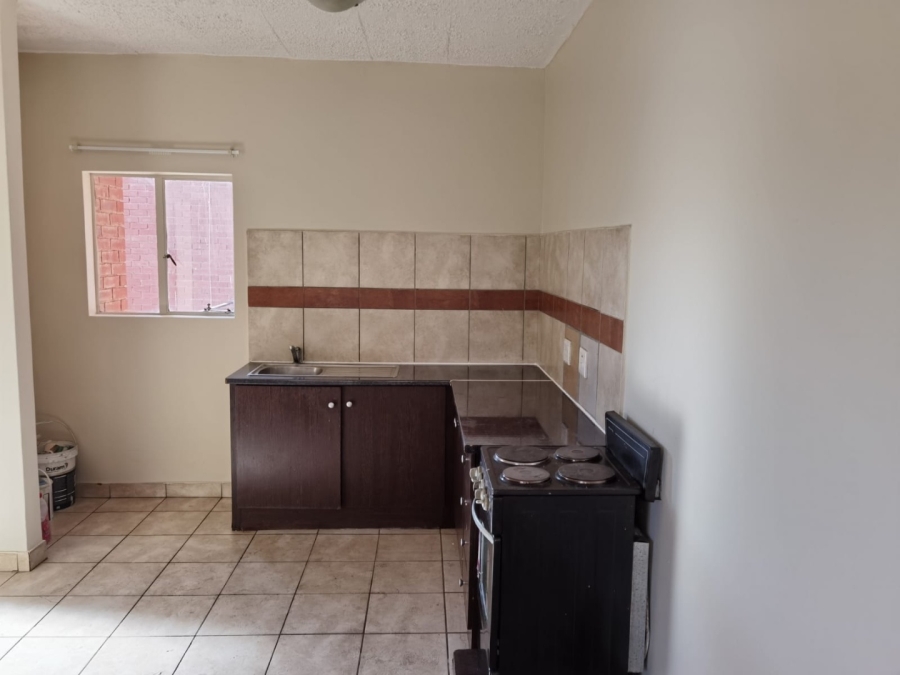 To Let 1 Bedroom Property for Rent in Kempton Park Central Gauteng
