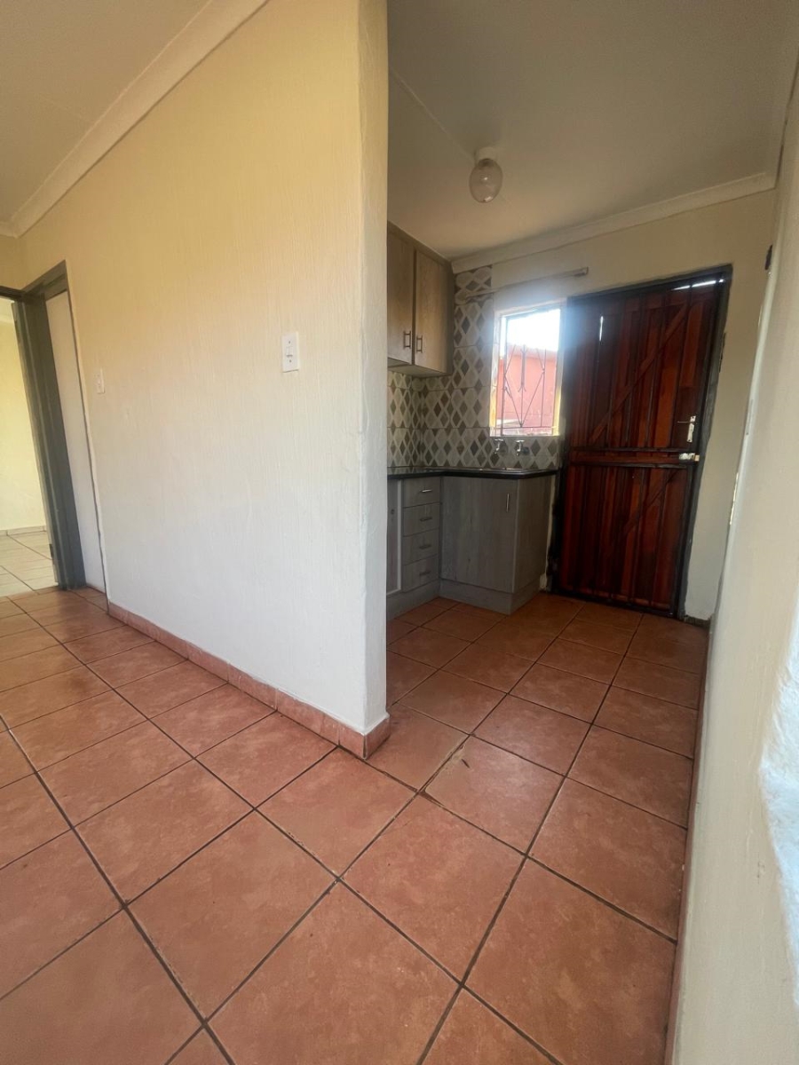 To Let 2 Bedroom Property for Rent in Maokeng Gauteng
