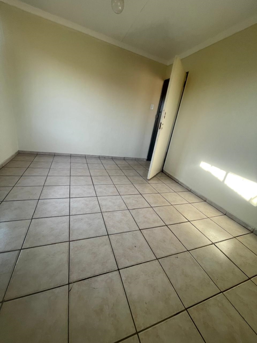 To Let 2 Bedroom Property for Rent in Maokeng Gauteng