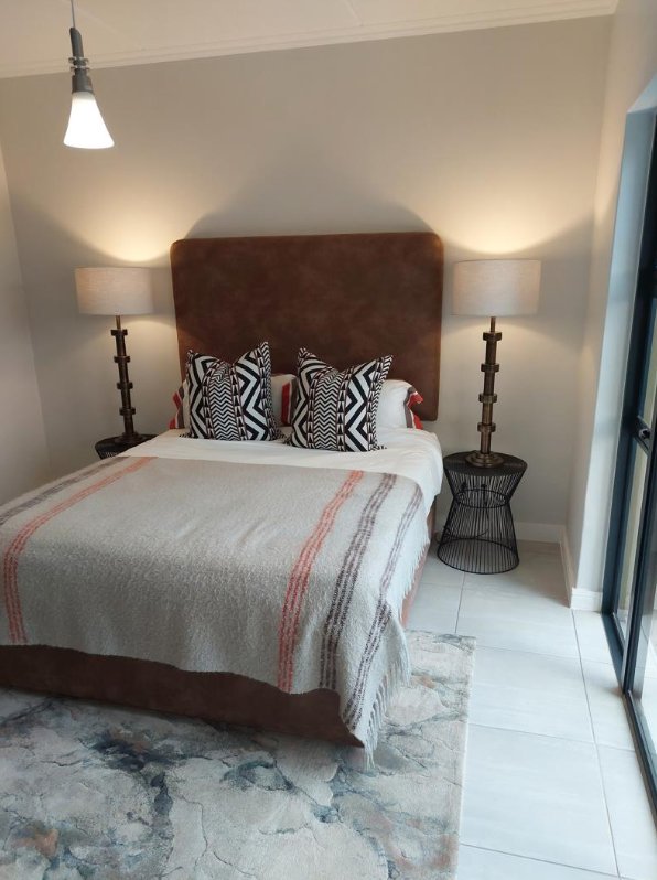 To Let 2 Bedroom Property for Rent in Waterfall Gauteng