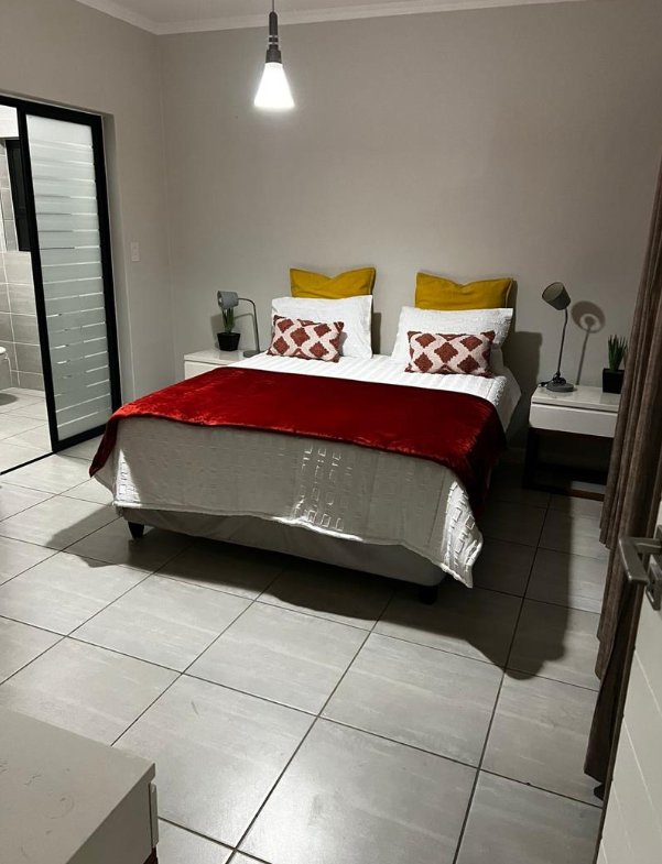 To Let 2 Bedroom Property for Rent in Waterfall Gauteng