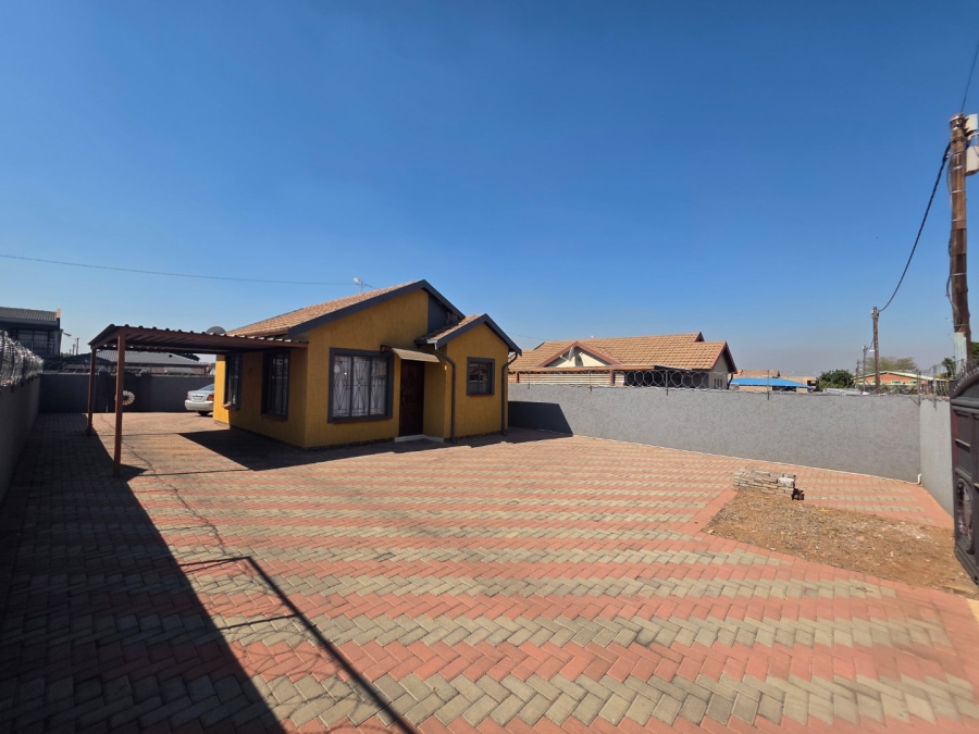 2 Bedroom Property for Sale in Soshanguve XX Gauteng