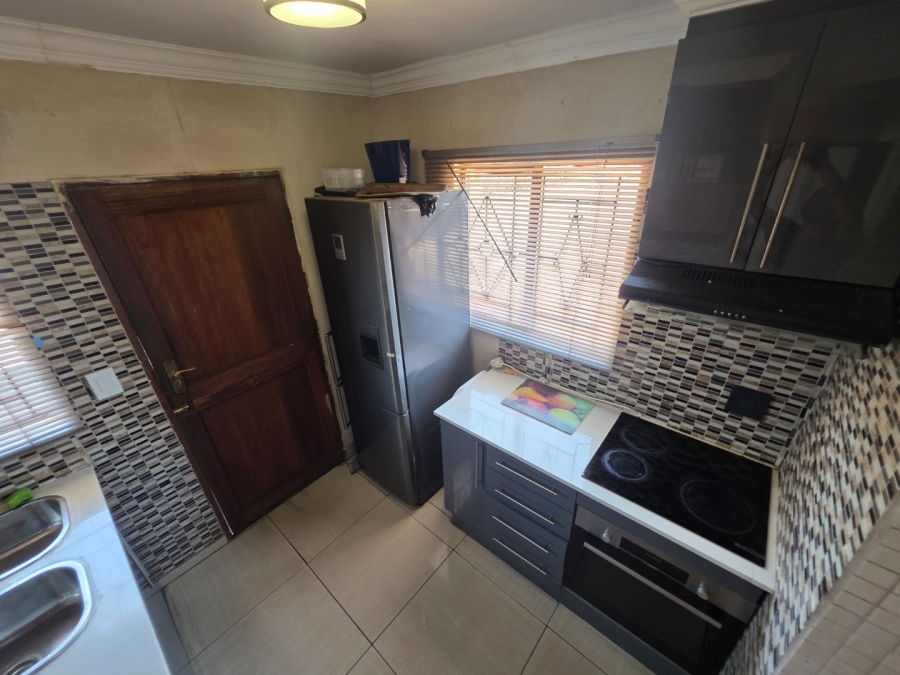 2 Bedroom Property for Sale in Soshanguve XX Gauteng