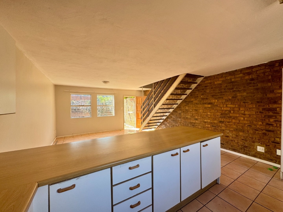 2 Bedroom Property for Sale in Die Hoewes Gauteng