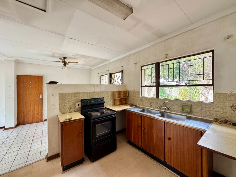 3 Bedroom Property for Sale in Die Hoewes Gauteng