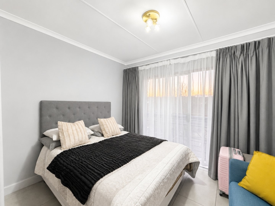 1 Bedroom Property for Sale in Noordwyk Gauteng