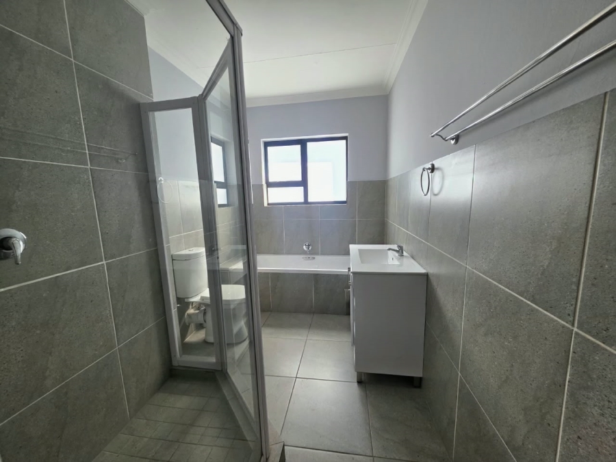 3 Bedroom Property for Sale in Diswilmar A H Gauteng