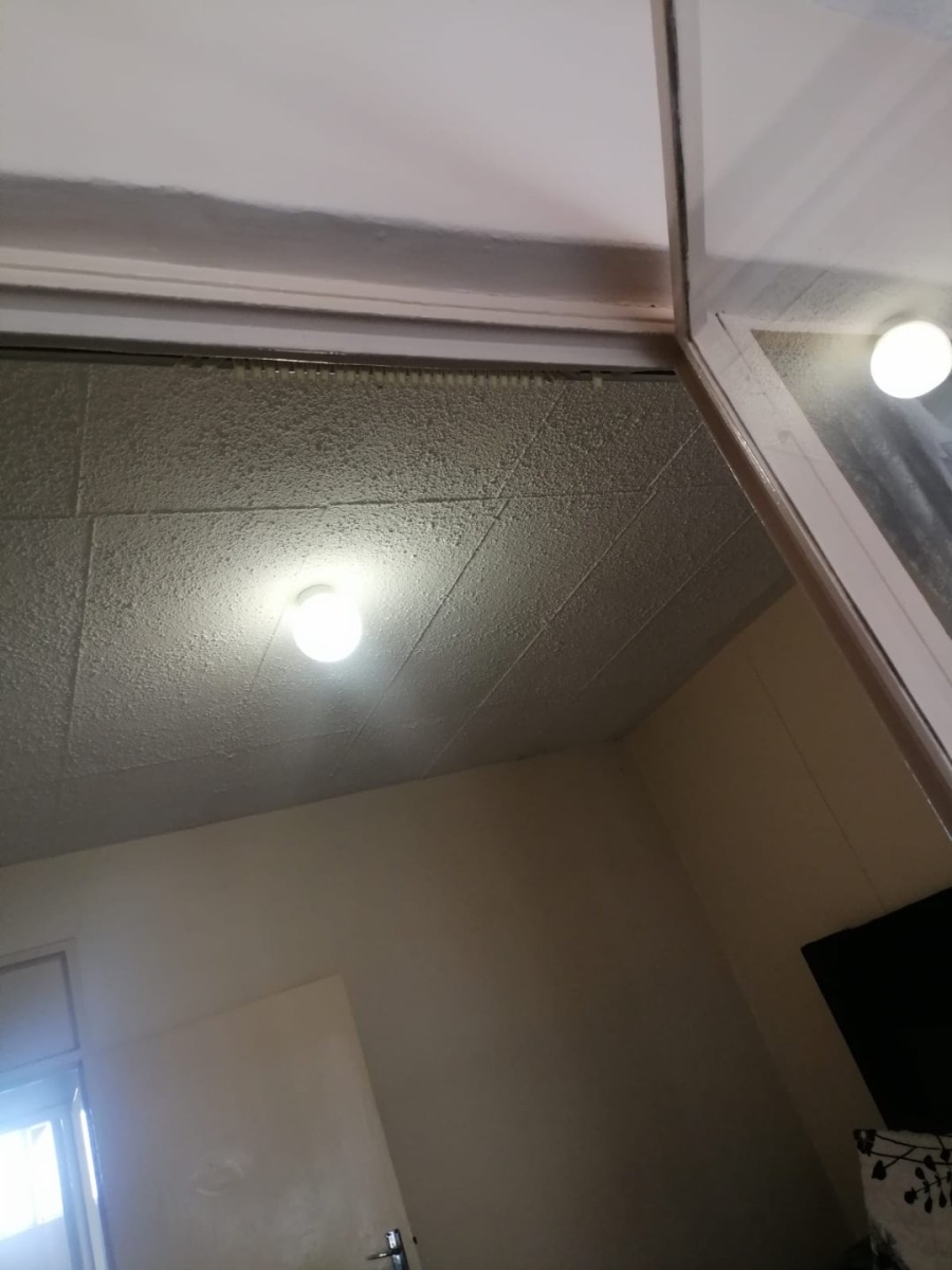2 Bedroom Property for Sale in Pretoria West Gauteng