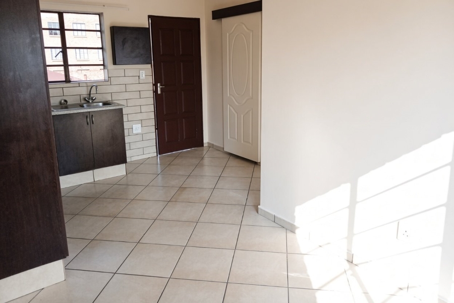 1 Bedroom Property for Sale in Kempton Park Central Gauteng