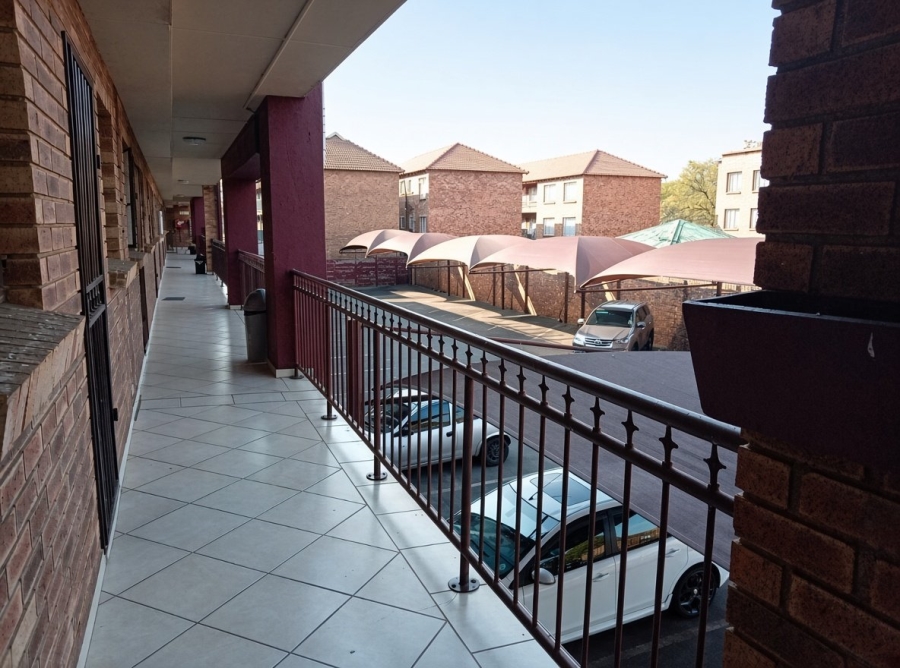 1 Bedroom Property for Sale in Kempton Park Central Gauteng