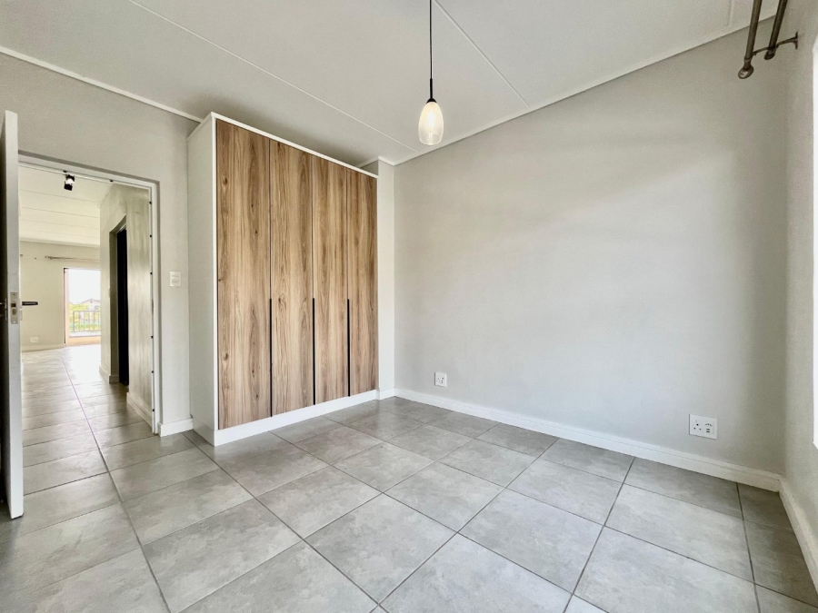 To Let 3 Bedroom Property for Rent in Waterfall Gauteng