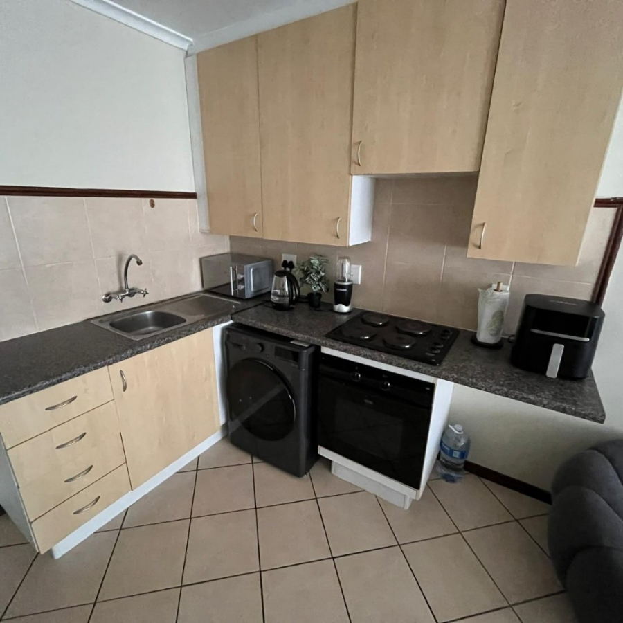 To Let 1 Bedroom Property for Rent in Karenpark Gauteng