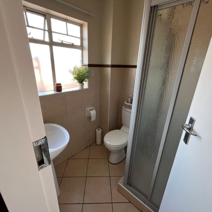 To Let 1 Bedroom Property for Rent in Karenpark Gauteng
