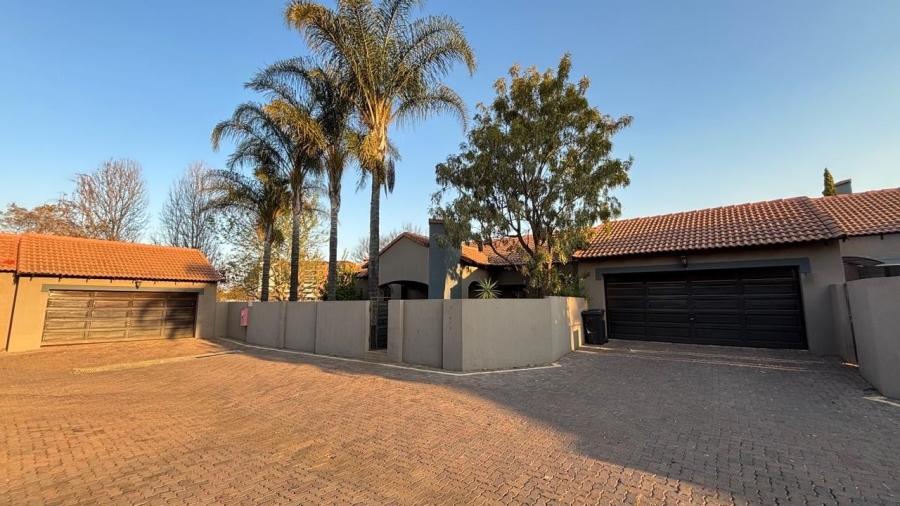 3 Bedroom Property for Sale in Eco Park Gauteng