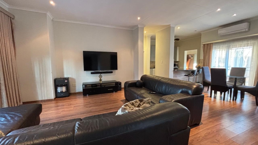 3 Bedroom Property for Sale in Eco Park Gauteng