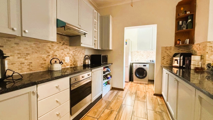 3 Bedroom Property for Sale in Eco Park Gauteng