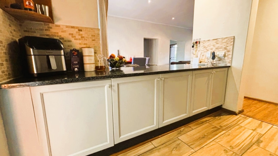 3 Bedroom Property for Sale in Eco Park Gauteng