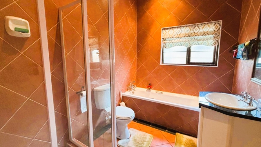 3 Bedroom Property for Sale in Eco Park Gauteng