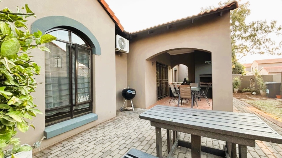 3 Bedroom Property for Sale in Eco Park Gauteng