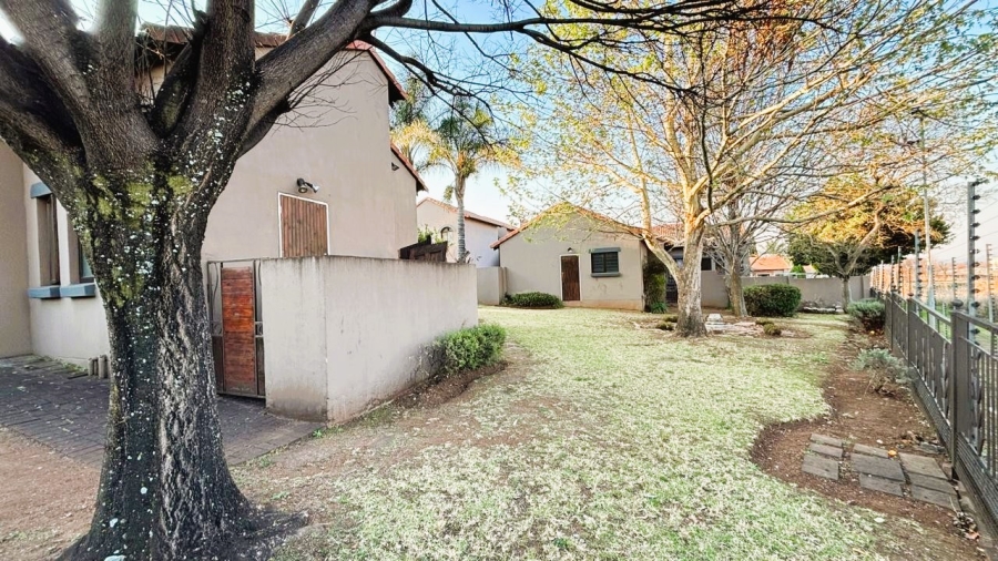 3 Bedroom Property for Sale in Eco Park Gauteng