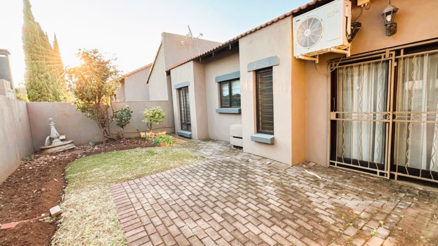 3 Bedroom Property for Sale in Eco Park Gauteng