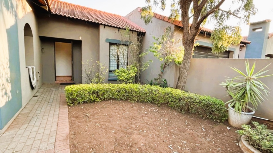 3 Bedroom Property for Sale in Eco Park Gauteng