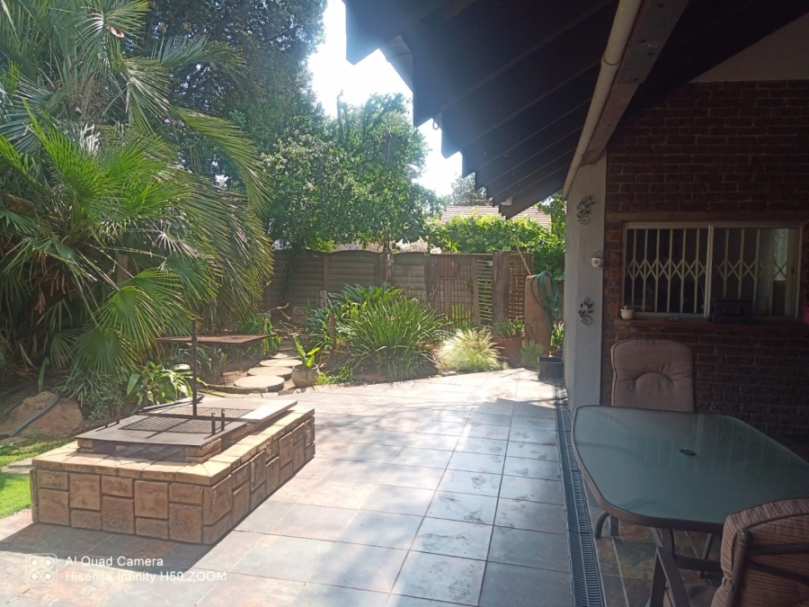 3 Bedroom Property for Sale in Selcourt Gauteng
