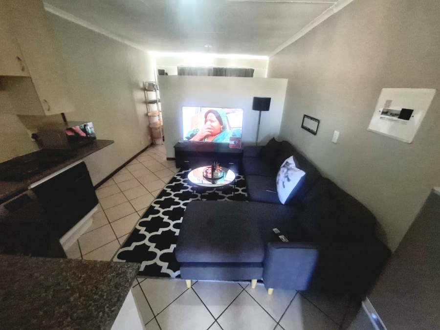 To Let 1 Bedroom Property for Rent in Karenpark Gauteng