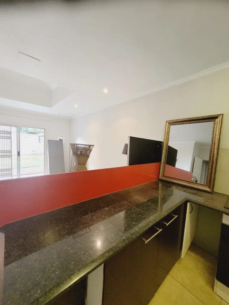 To Let 2 Bedroom Property for Rent in Vorna Valley Gauteng