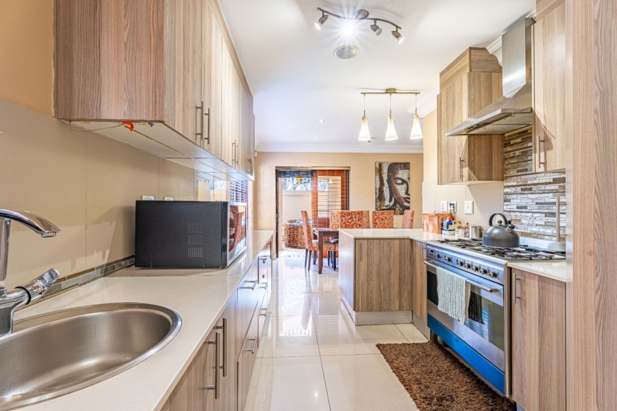 4 Bedroom Property for Sale in Lonehill Gauteng