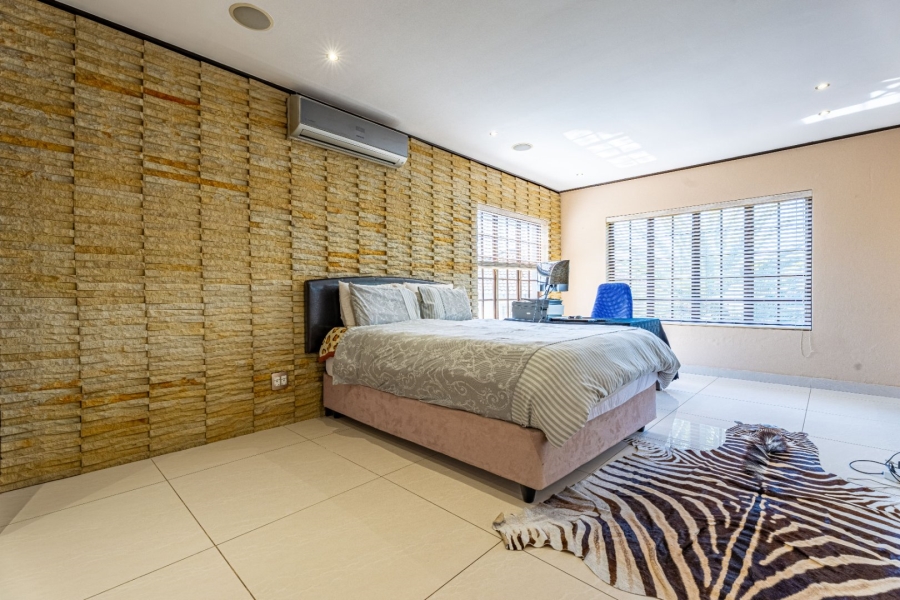 4 Bedroom Property for Sale in Lonehill Gauteng