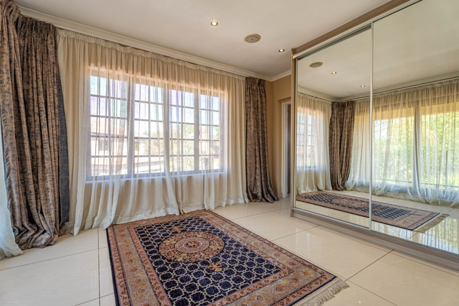 4 Bedroom Property for Sale in Lonehill Gauteng
