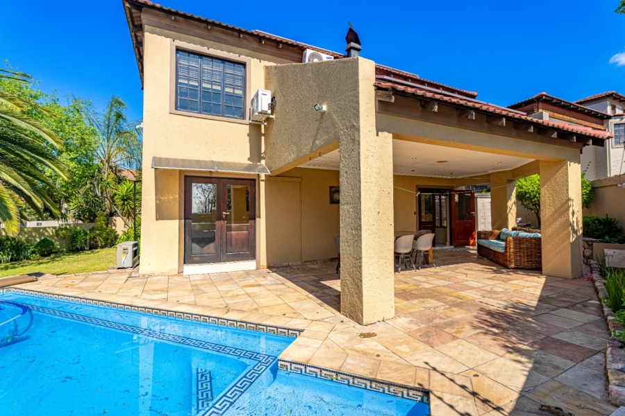 4 Bedroom Property for Sale in Lonehill Gauteng