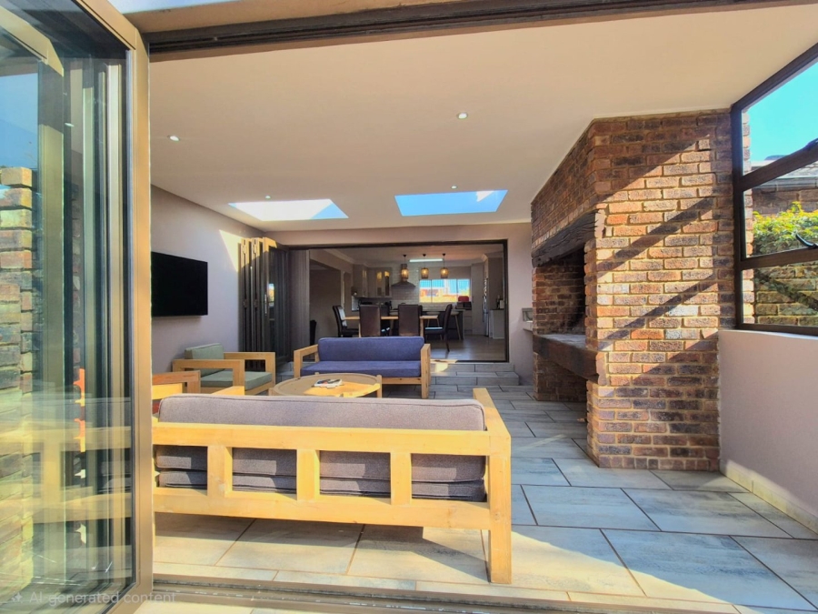 4 Bedroom Property for Sale in Eldoraigne Gauteng
