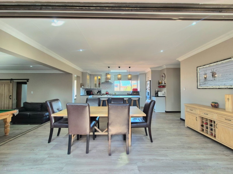 4 Bedroom Property for Sale in Eldoraigne Gauteng