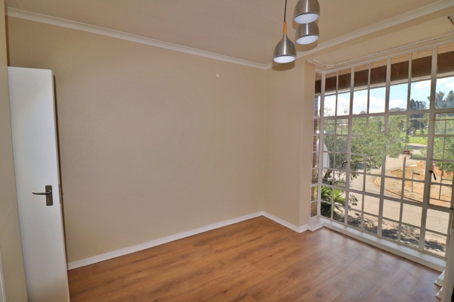 3 Bedroom Property for Sale in Symhurst Gauteng